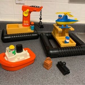 Rare Vintage Fisher-Price little people offshore cargo set